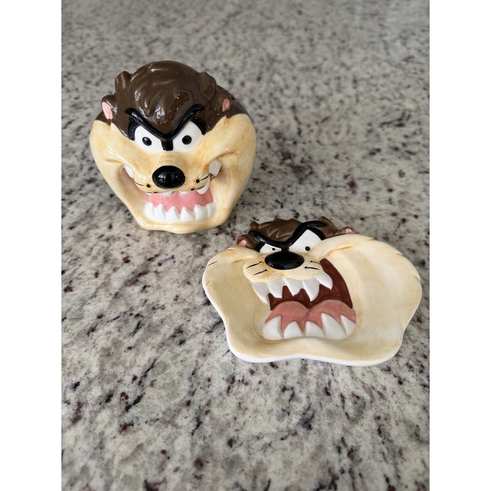 Vintage 90s Warner Bros Tasmanian Devil Toothbrush Holder and Soap Dish Set